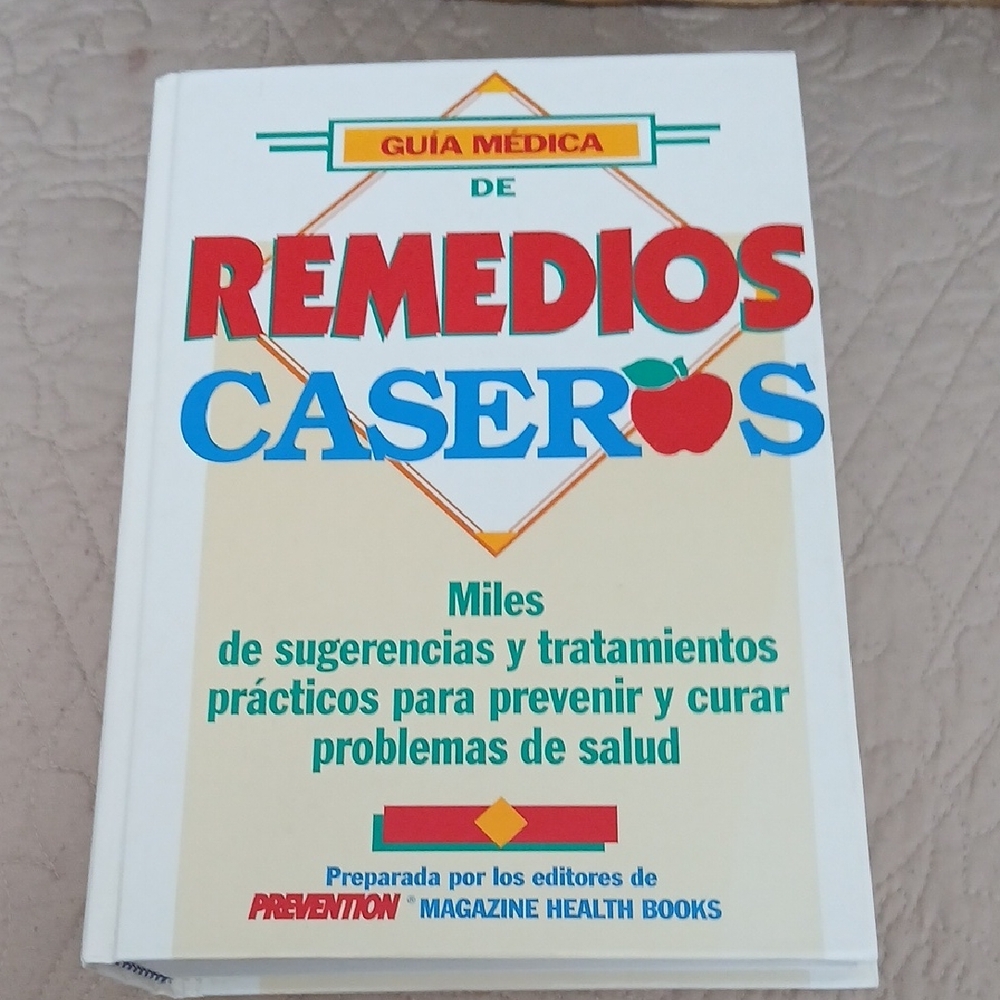 Guía Médica de Remedios Caseros Coffee Table Book